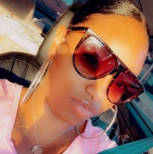 Meet your Posher, Sonia